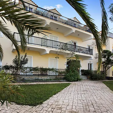 Dolphin 3 Apartmán *