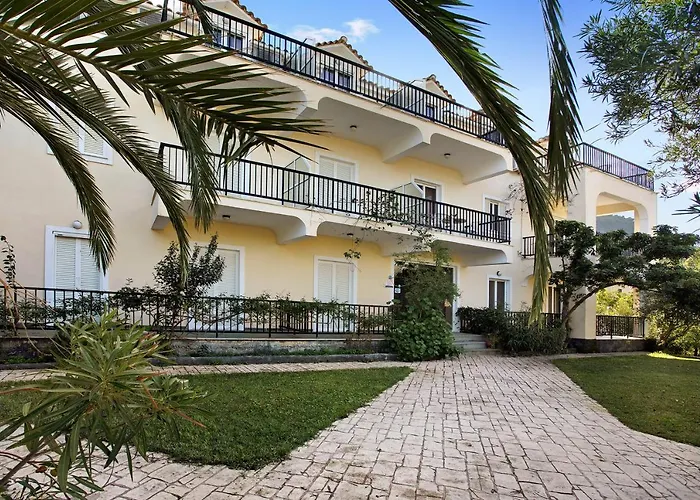 Apartament Dolphin 3 Keri