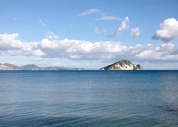 Apartament Dolphin 3 Keri