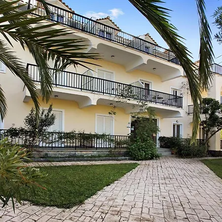 Apartmán Dolphin 3 Keri